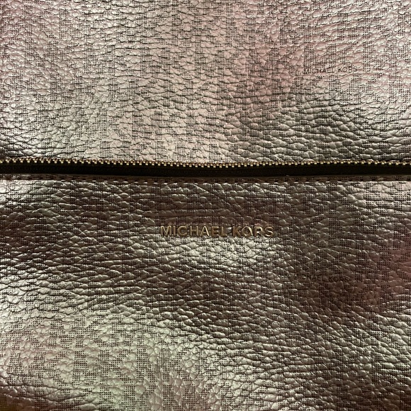 Michael Kors Wythe Backpack Metallic Hologram - Picture 2 of 4